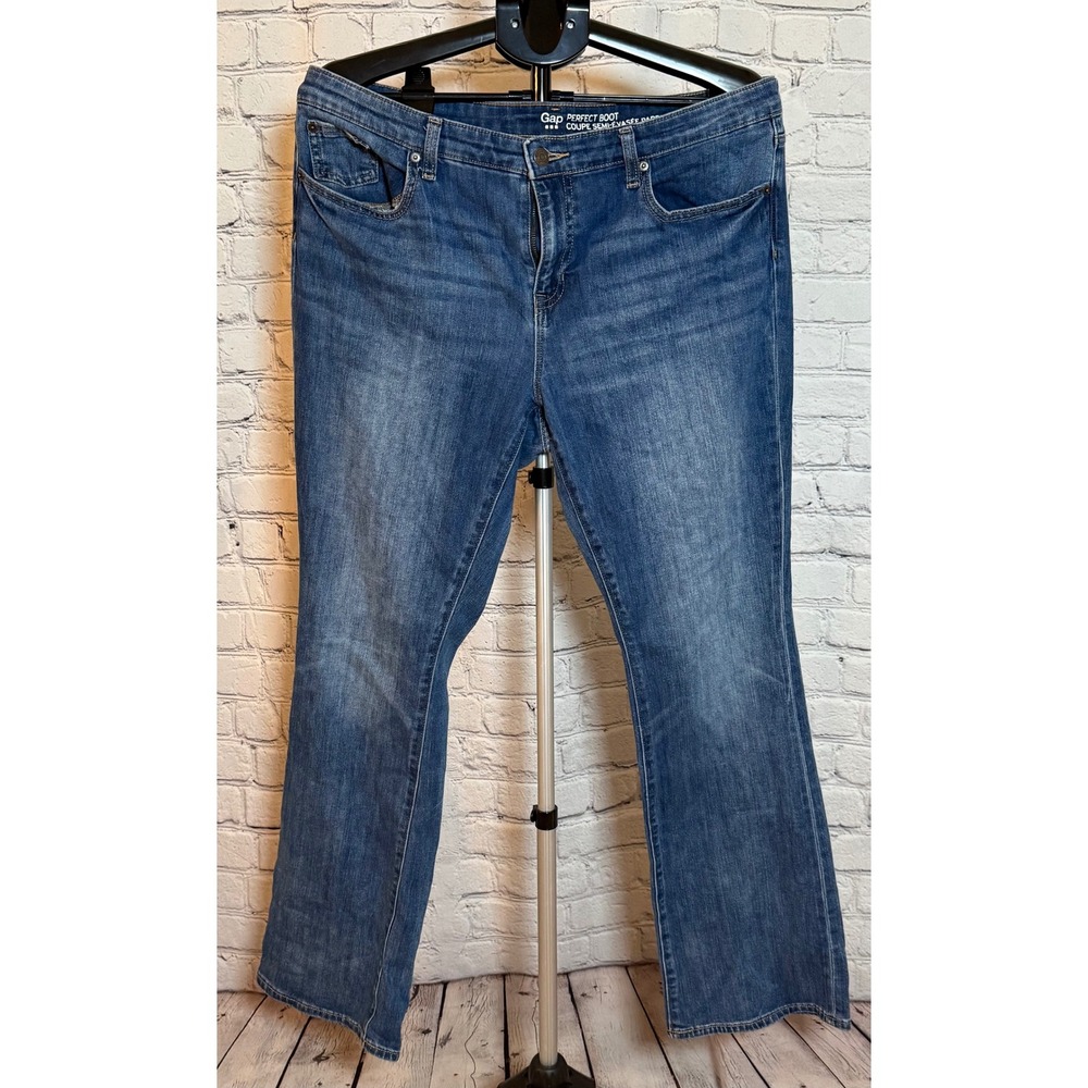 Gap Perfect‎ Boot Jeans Womens 16/33R Medium Wash Blue Stretch Denim Mid Rise